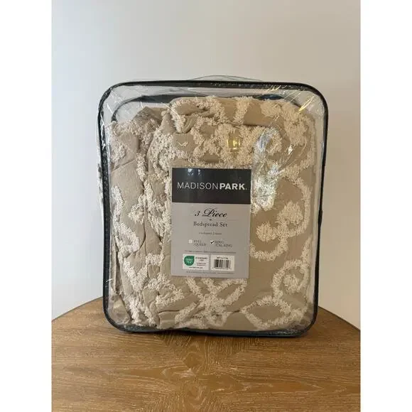 Madison Park King Bedspread Set Beige Chenille Tufted 3pc Luxury Bedding - Picture 7 of 9